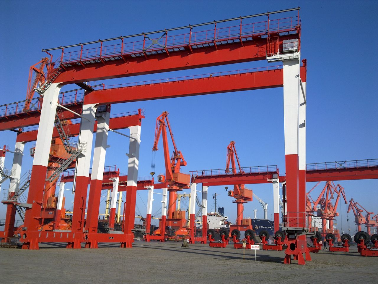 [輪胎式集裝箱龍門吊]